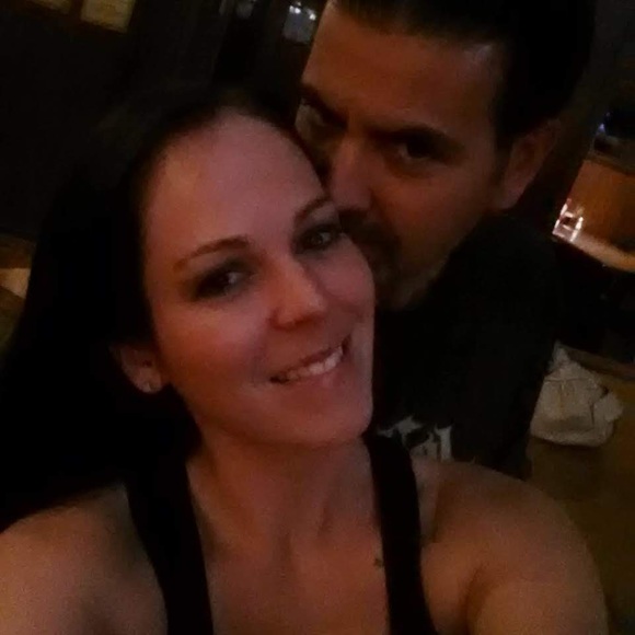 ❄️✨Welcome to Renee's Closet✨❄️ - Picture 12 of 16